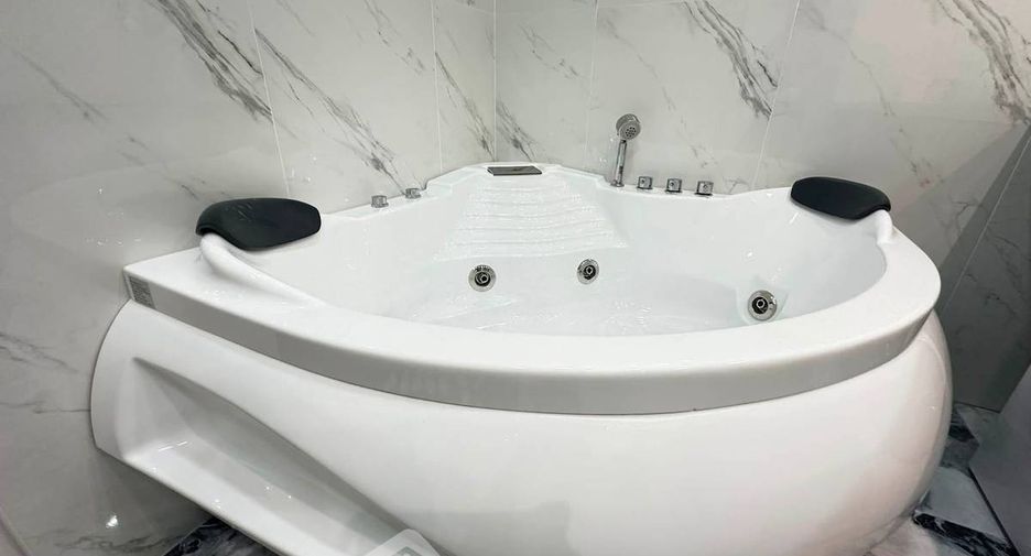 For rent 1 bed condo in Bang Lamung, Chonburi