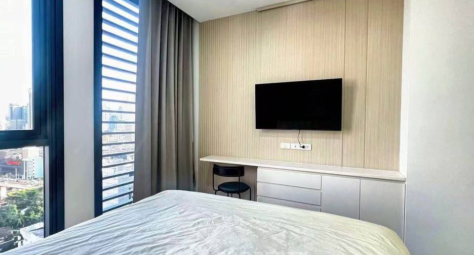 For rent 3 bedrooms condo in Ratchathewi, Bangkok