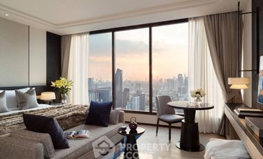 For rent 3 bedrooms apartment in Khlong Toei, Bangkok