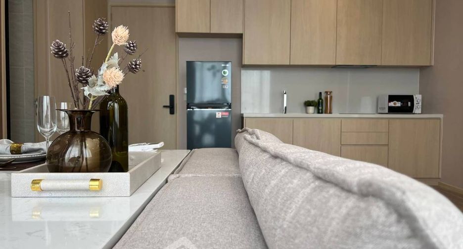 For rent 2 bedrooms condo in Watthana, Bangkok