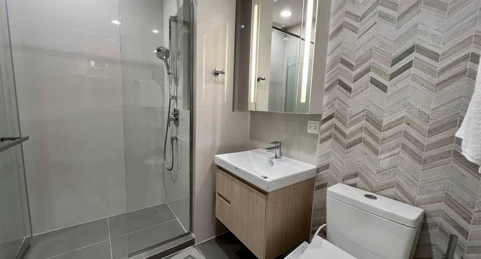 Condo en alquiler de 1 habitaciones en Khlong Toei, Bangkok