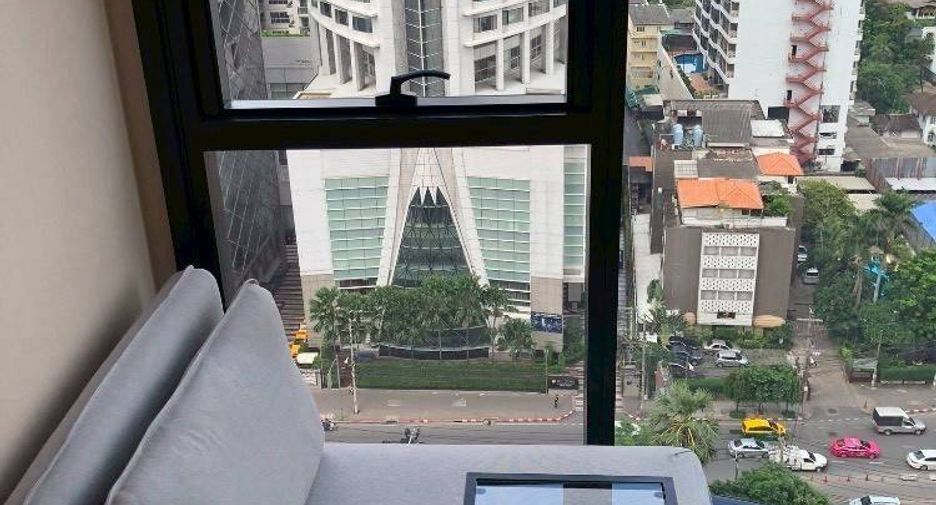 Condo en alquiler de 1 habitaciones en Khlong Toei, Bangkok