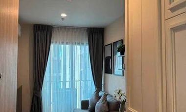 À louer 1 chambre condo à Huai Khwang, Bangkok
