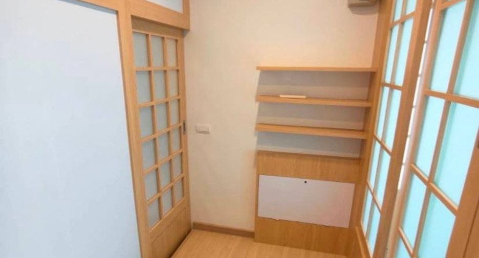 For rent 2 bedrooms condo in Ratchathewi, Bangkok