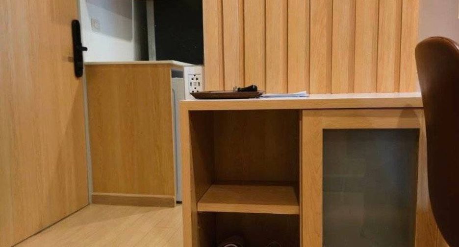 For rent 2 bedrooms condo in Ratchathewi, Bangkok