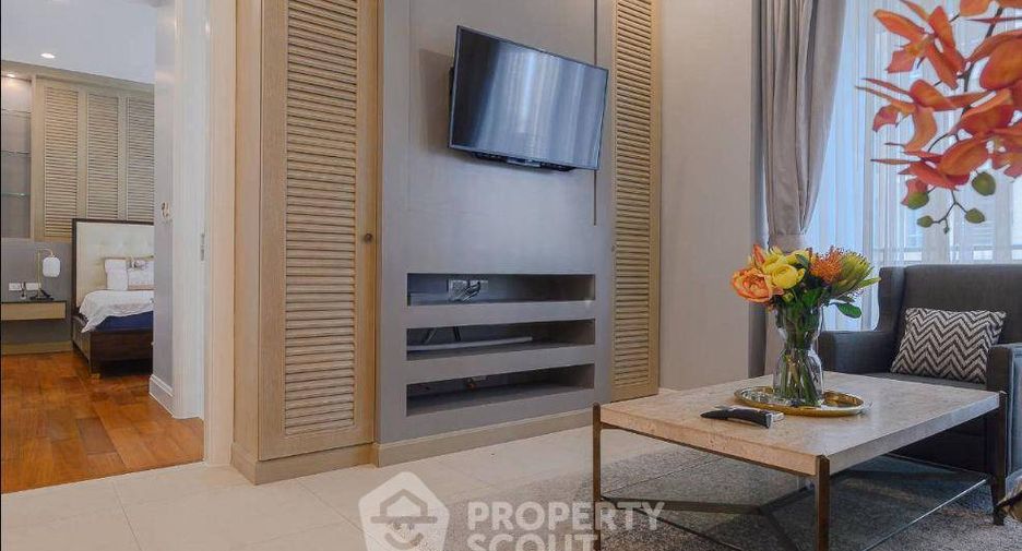 For rent 2 bedrooms condo in Pathum Wan, Bangkok