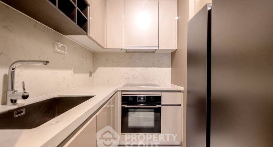 For rent 2 bedrooms condo in Khlong Toei, Bangkok