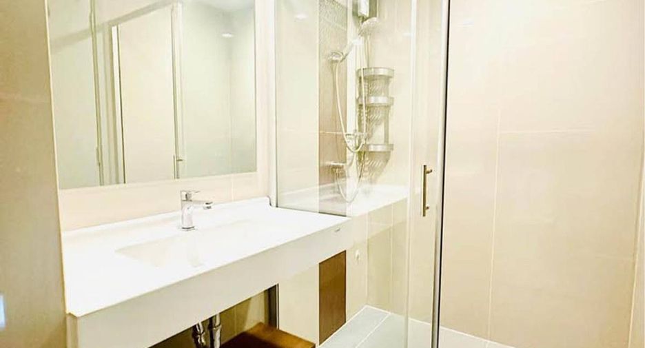 For rent 2 bedrooms condo in Phaya Thai, Bangkok