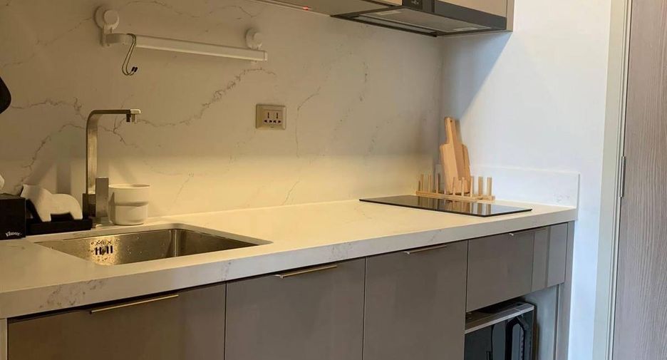 For rent 1 bed condo in Huai Khwang, Bangkok