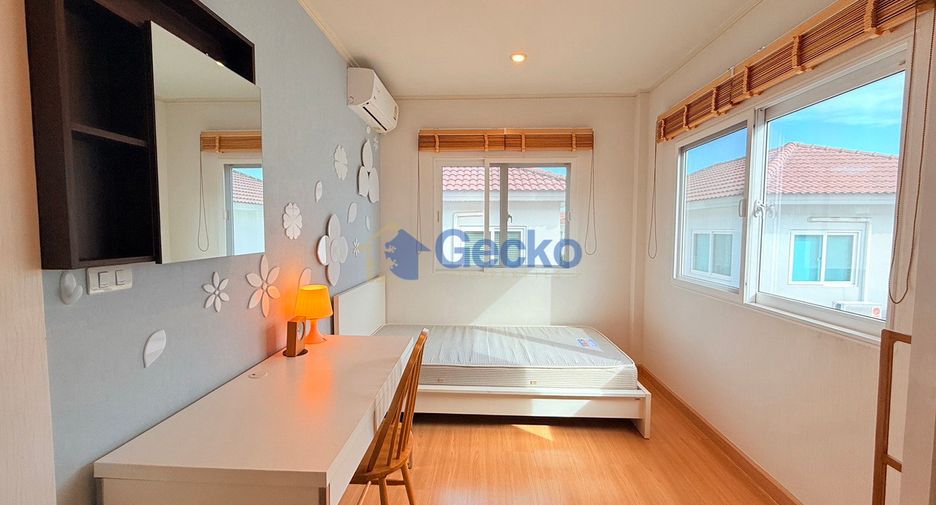 For rent 3 bedrooms house in Bang Lamung, Chonburi