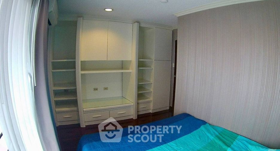 For rent 3 bedrooms condo in Watthana, Bangkok