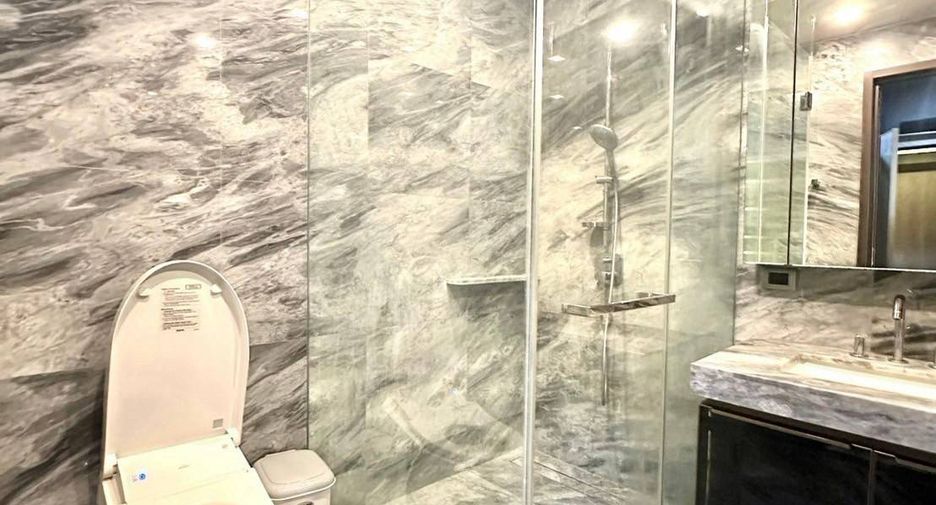 For rent 1 bed condo in Phaya Thai, Bangkok