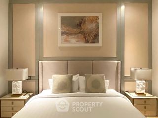 For rent 3 bedrooms condo in Khlong San, Bangkok