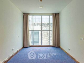 For rent 3 bedrooms condo in Phaya Thai, Bangkok