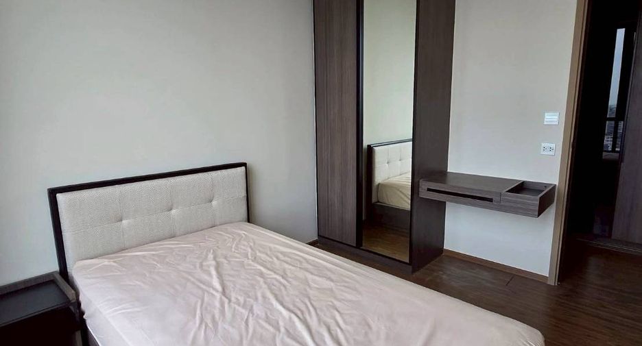 Condo en alquiler de 2 habitaciones en Khlong Toei, Bangkok