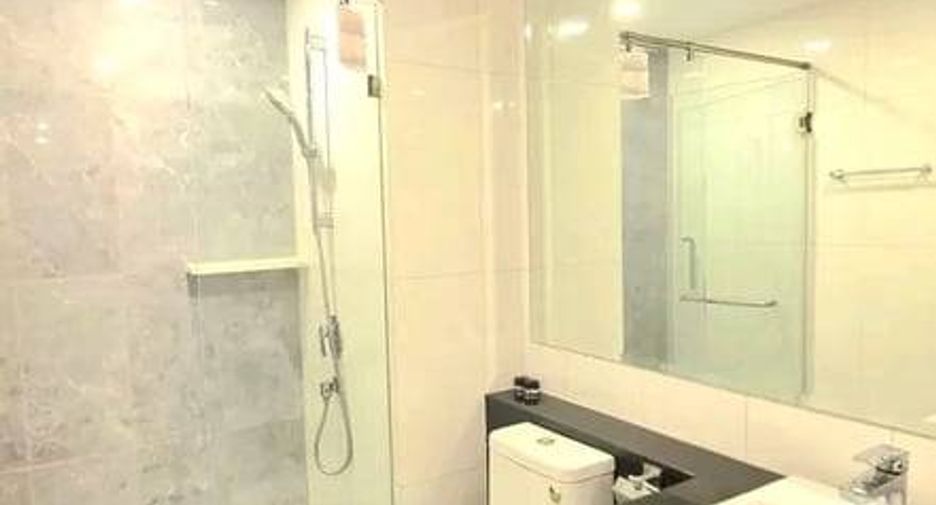 Wohnung zur Miete mit 2 Zimmer in Huai Khwang, Bangkok