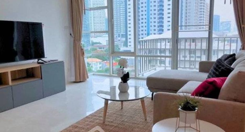 For rent 2 bedrooms condo in Khlong Toei, Bangkok
