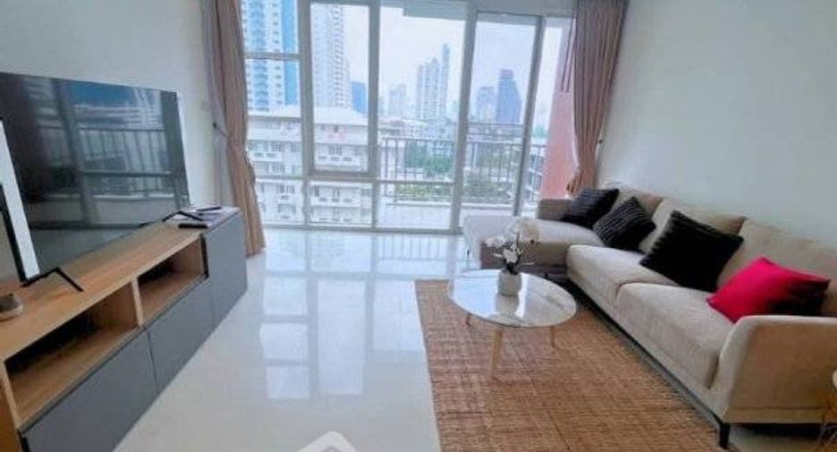For rent 2 bedrooms condo in Khlong Toei, Bangkok