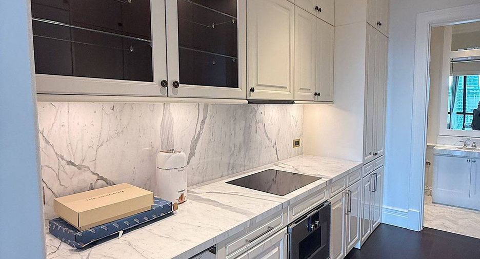Condo en alquiler de 2 habitaciones en Pathum Wan, Bangkok