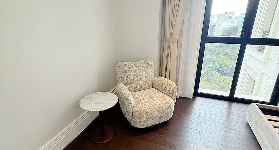 Condo en alquiler de 2 habitaciones en Pathum Wan, Bangkok
