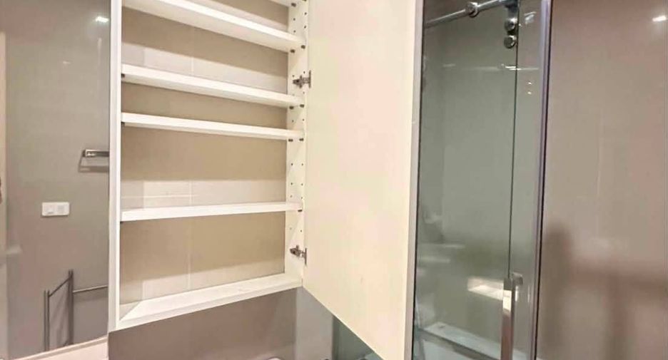 For rent 1 bed condo in Phaya Thai, Bangkok