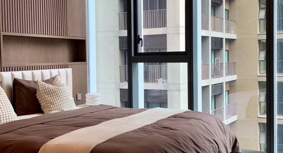 For rent 2 bedrooms condo in Khlong Toei, Bangkok