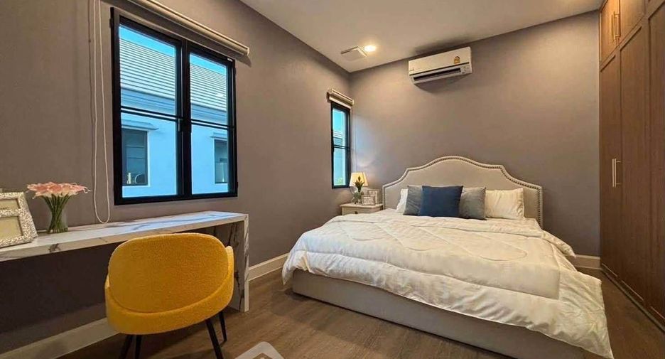 Casa en alquiler de 4 habitaciones en Saphan Sung, Bangkok