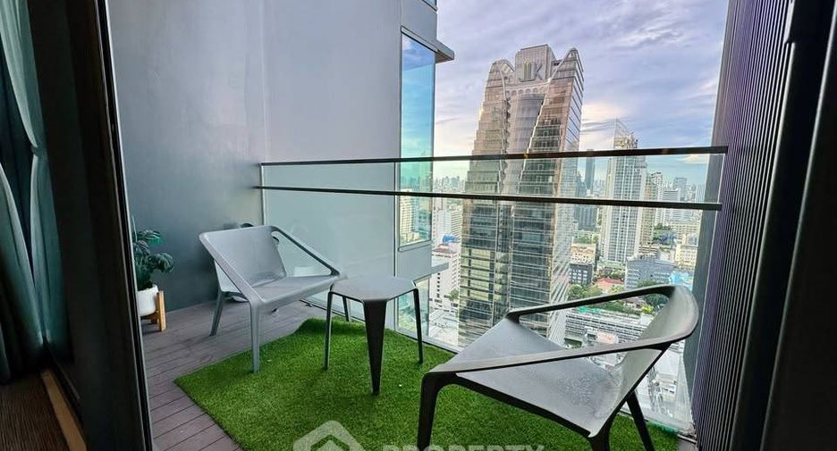 For rent 2 bedrooms condo in Khlong Toei, Bangkok