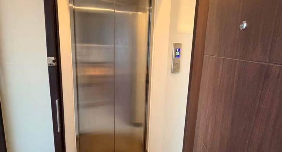 Condo en alquiler de 1 habitaciones en Pathum Wan, Bangkok