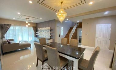 For rent 5 bedrooms house in Suan Luang, Bangkok