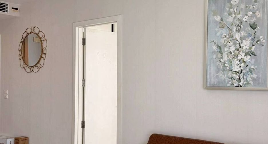 For rent 2 bedrooms condo in Phra Khanong, Bangkok