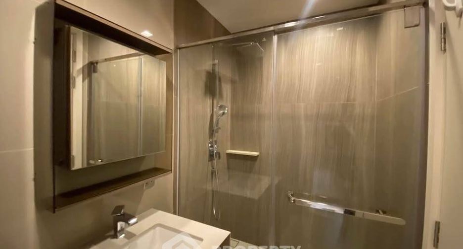 For rent 2 bedrooms condo in Phaya Thai, Bangkok