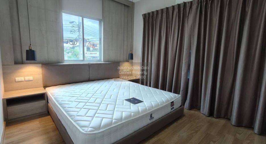 For sale 4 bedrooms townhouse in Sai Mai, Bangkok