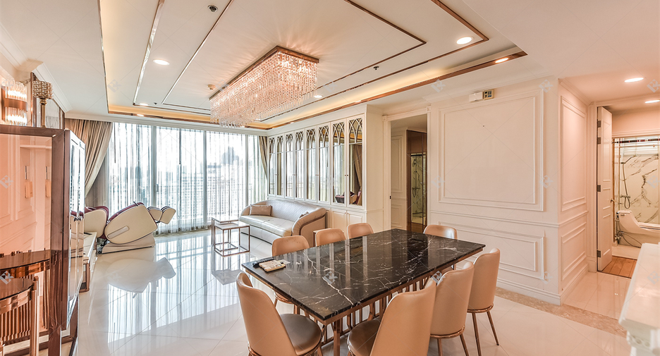For sale 2 bedrooms condo in Sathon, Bangkok