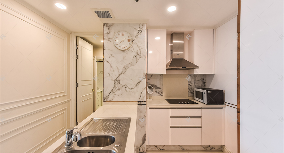 For sale 2 bedrooms condo in Sathon, Bangkok