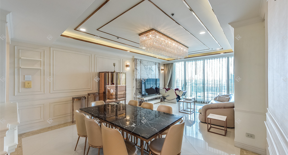 For sale 2 bedrooms condo in Sathon, Bangkok