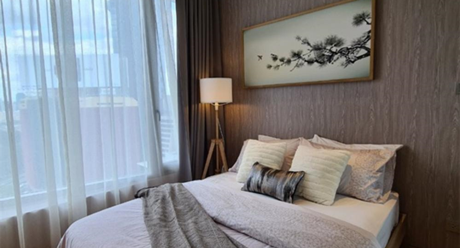 For sale 2 bedrooms condo in Sathon, Bangkok