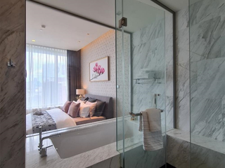 For sale 2 bedrooms condo in Sathon, Bangkok