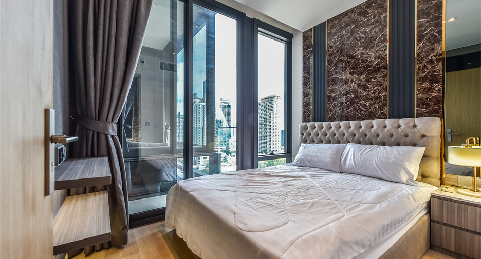 For rent 2 bedrooms condo in Bang Rak, Bangkok