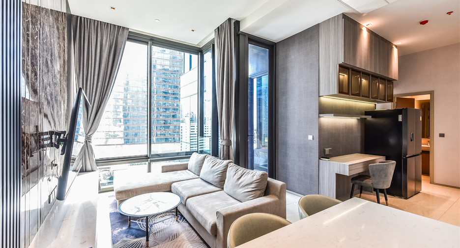 For rent 2 bedrooms condo in Bang Rak, Bangkok