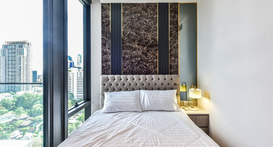 For rent 2 bedrooms condo in Bang Rak, Bangkok