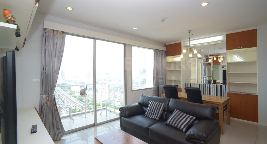 For rent 2 bedrooms condo in Khlong San, Bangkok