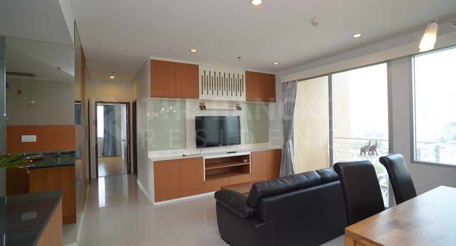 For rent 2 bedrooms condo in Khlong San, Bangkok