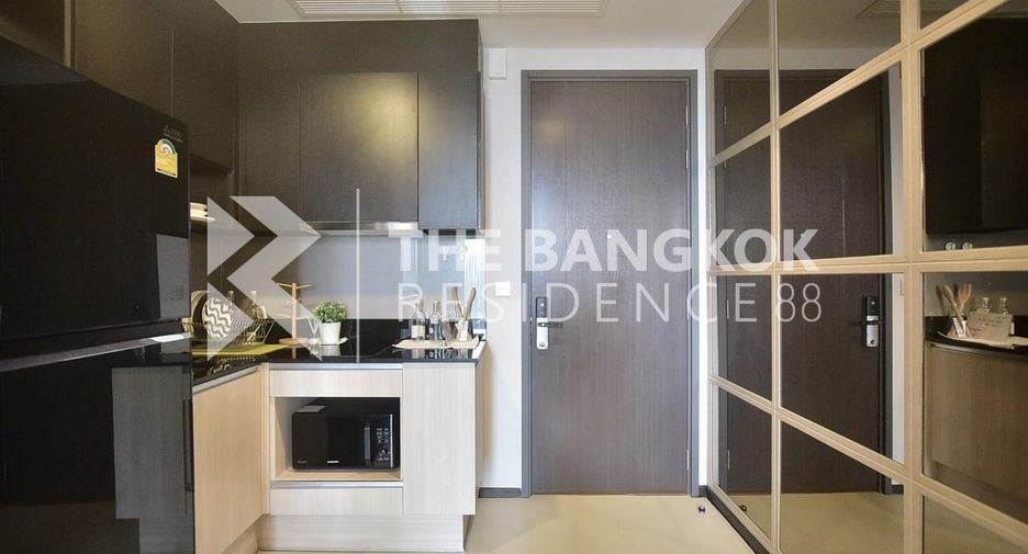 Condo en alquiler de 1 habitaciones en Khlong Toei, Bangkok