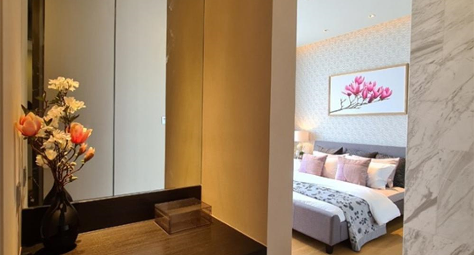 For rent 2 bedrooms condo in Sathon, Bangkok