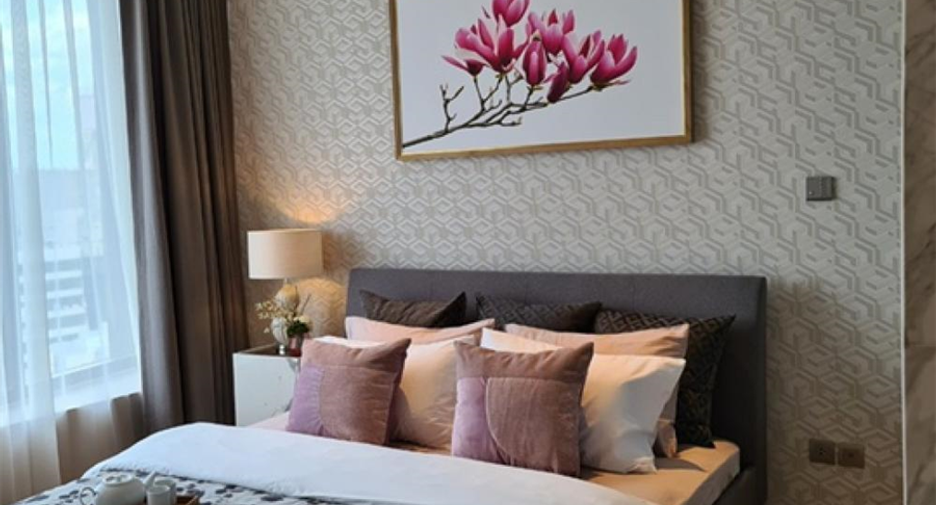 For rent 2 bedrooms condo in Sathon, Bangkok