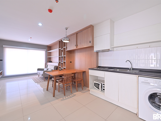 For sale 2 bedrooms condo in Huai Khwang, Bangkok