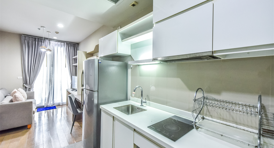 For sale 1 bed condo in Pathum Wan, Bangkok