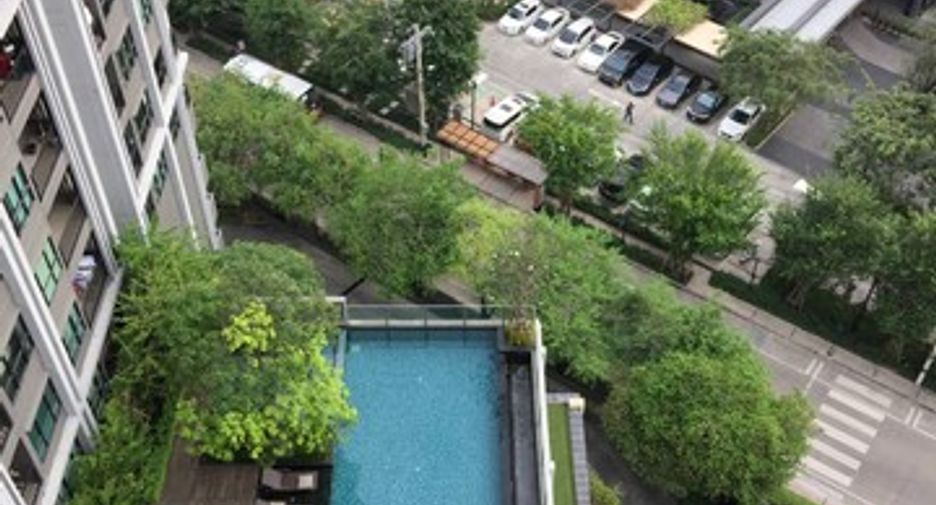 For rent 2 bedrooms condo in Watthana, Bangkok