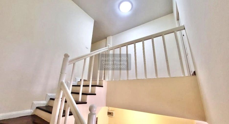 For rent 3 bedrooms townhouse in Prawet, Bangkok